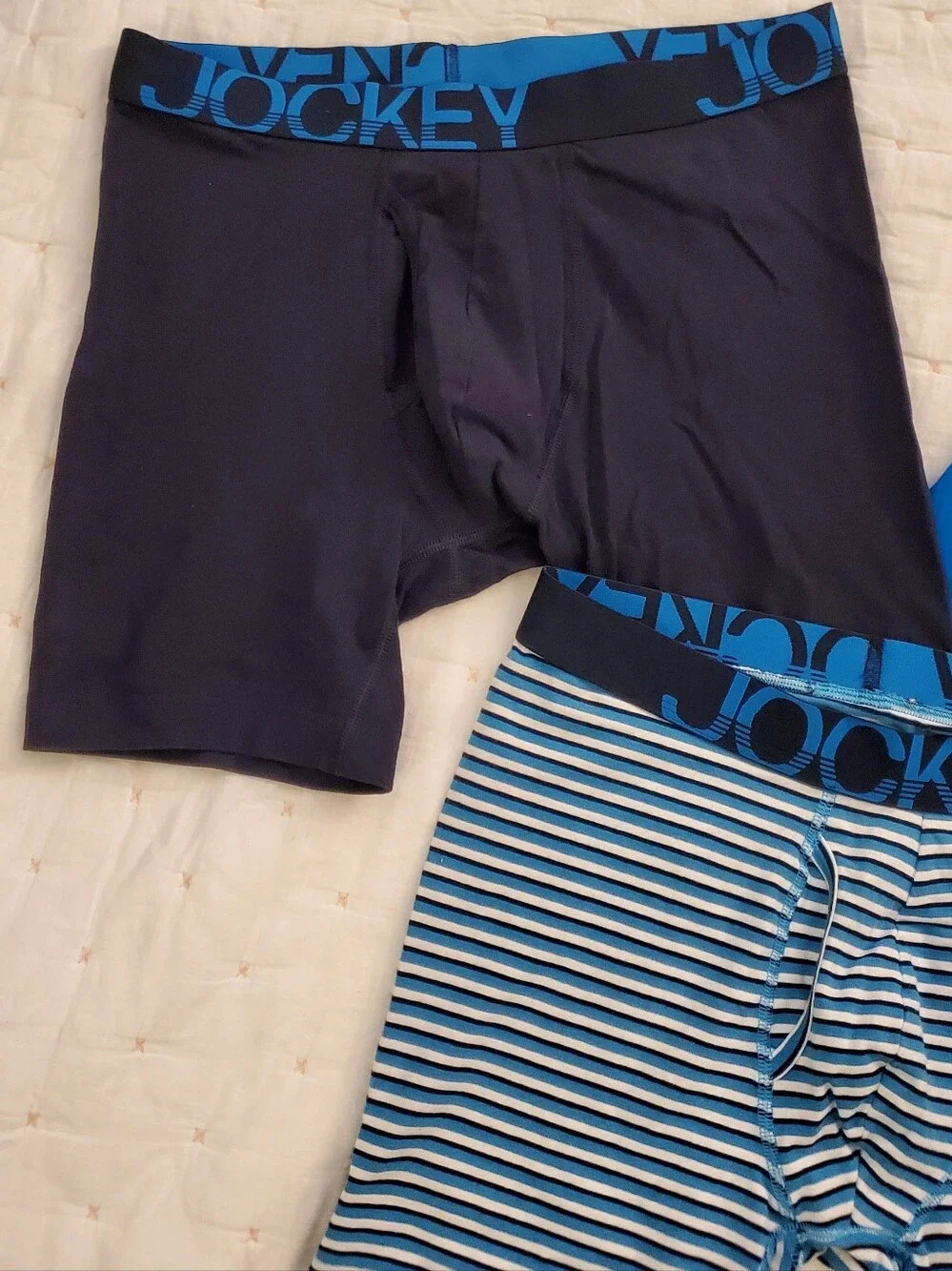N/A striped solid